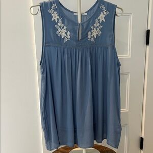 NWT Hazel Blue Floral Embroidered Blouse